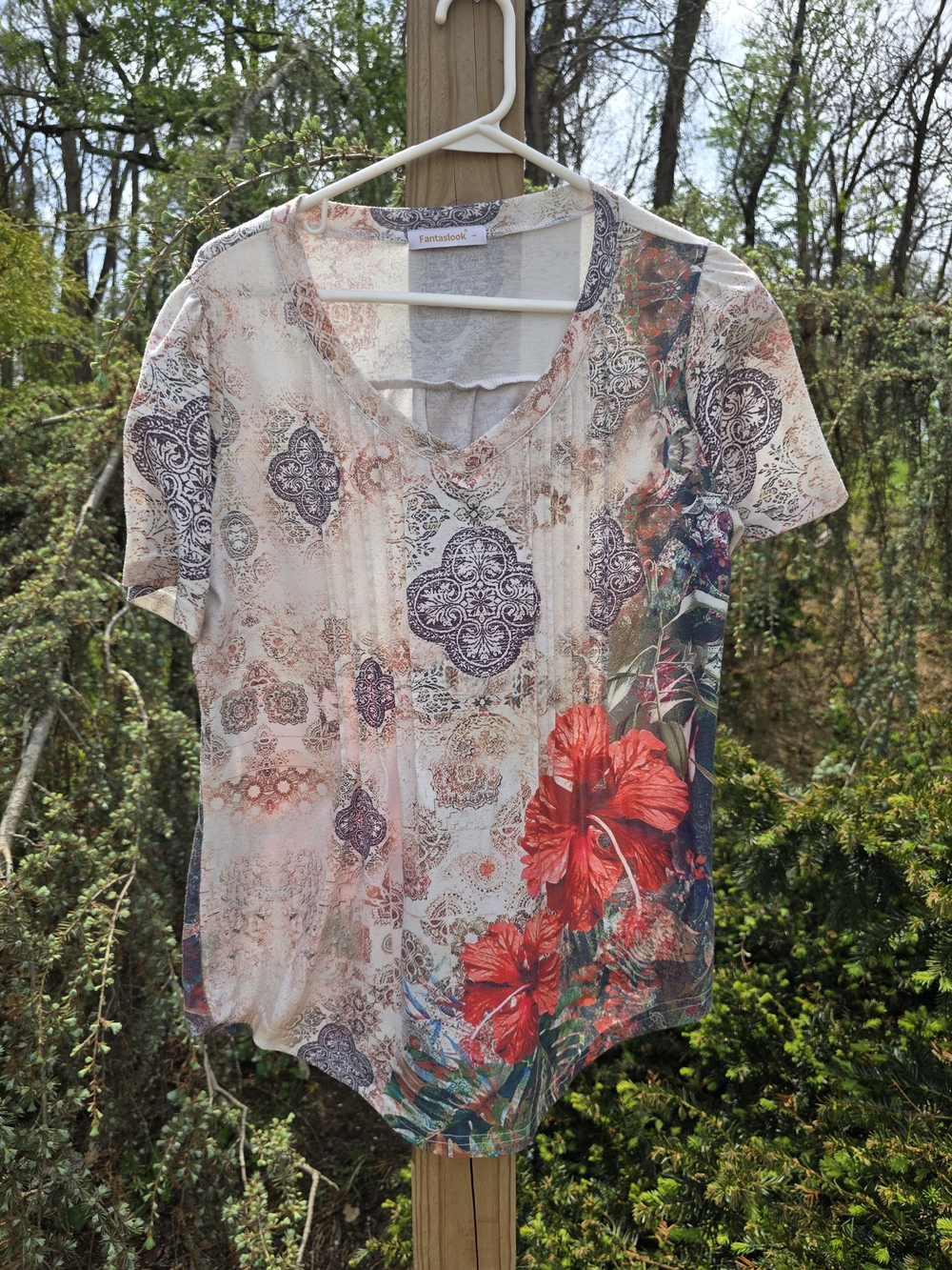 Floral Short Sleeve Tee with Red Hibiscus Detail - Picture 2 of 4